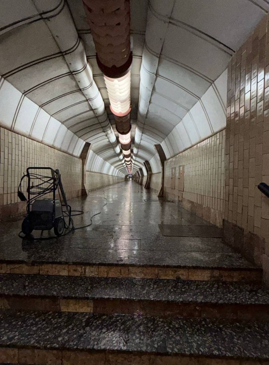 У Харкові тривають роботи з благоустрою підземних переходів метрополітену